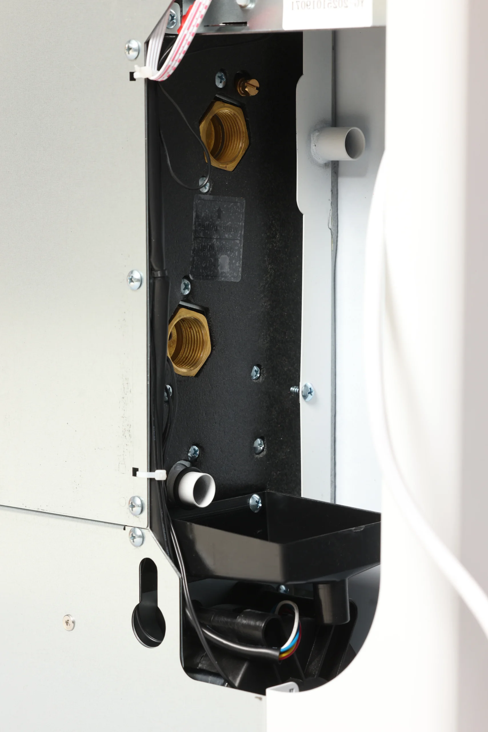 YC-30-L All-Season Radiator (Left Connection) – Fan-Coil Radiator - Image 3